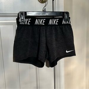 nike girls shorts size medium